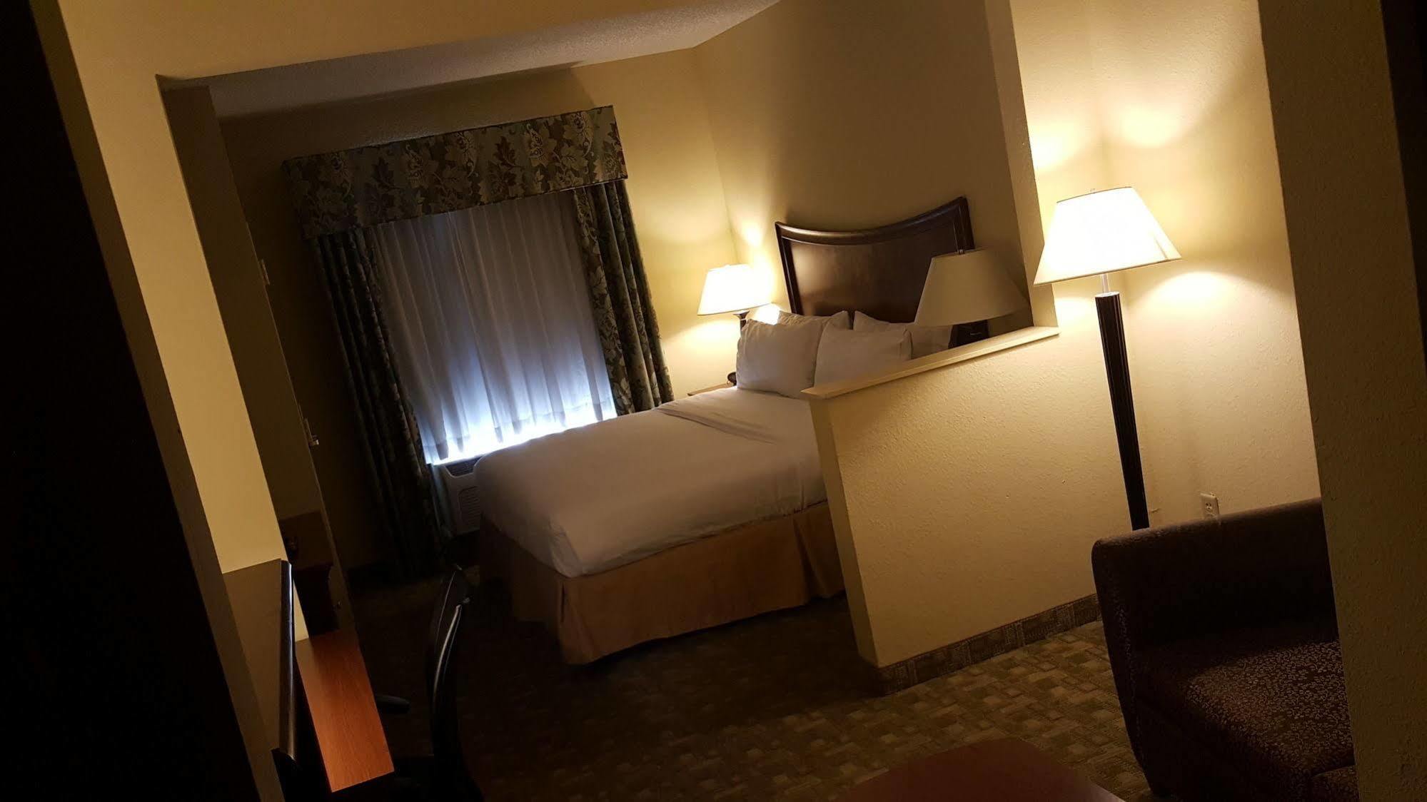 Holiday Inn Express Jacksonville East By Ihg Bagian luar foto
